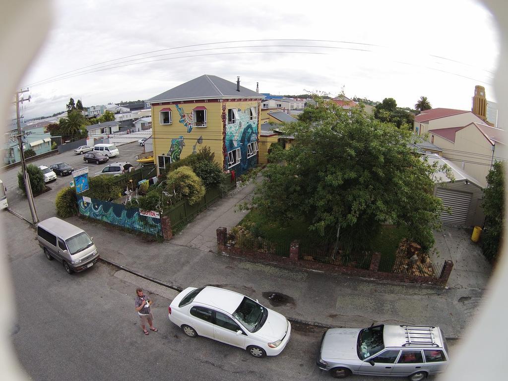 Bazil'S Backpackers Bbh Hostel & Surf School Westport Exterior foto